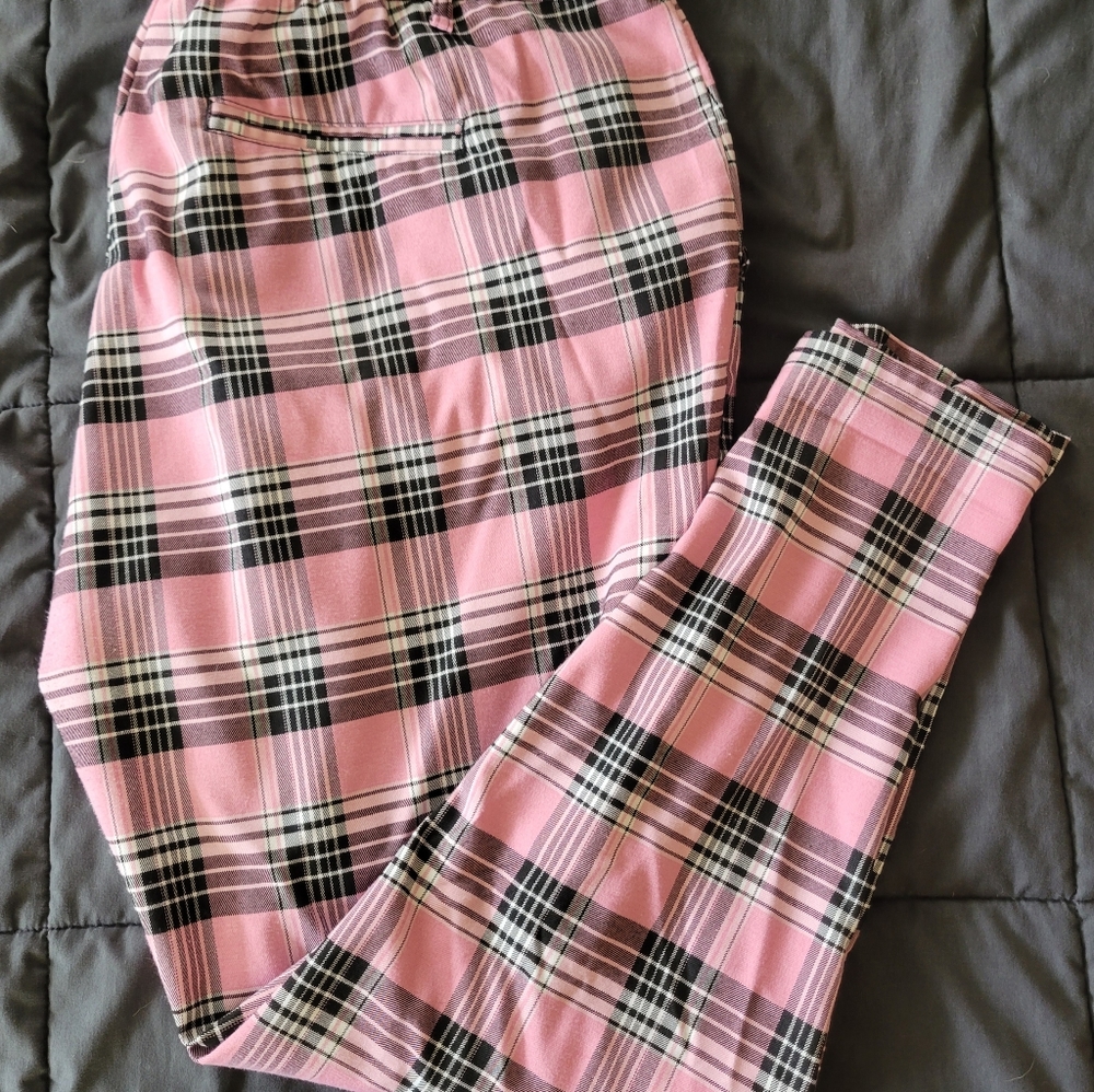 Hot Topic Pink Plaid Trousers Plus Size 2